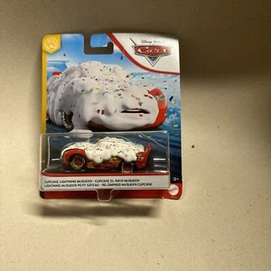 *DISNEY CARS - CUPCAKE LIGHTNING MCQUEEN - FUNNY FLASHBACKS SERIES* - Picture 1 of 11