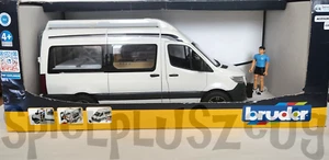 BRUDER 02672 MB Sprinter Camper mit Fahrer Auto Camping-Set - Picture 1 of 4