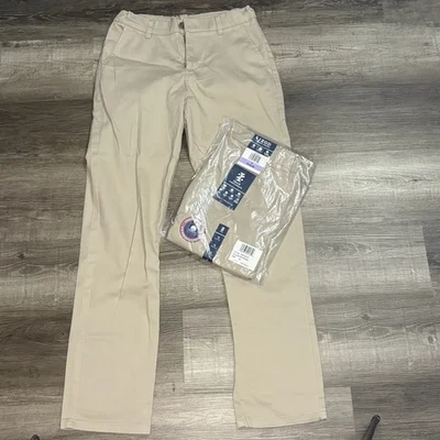 2 PARES - Calça cáqui elástica masculina IZOD slim fit - tamanho 18 - Uniforme escolar novo com etiquetas - Imagem 1 de 3