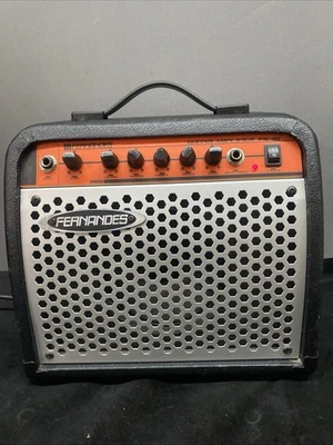 Amplificador de guitarra Fernandes FS-10 20 vatios probado funcionando Foto 1 de 4