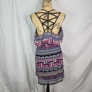 Mini Vestido Blusa PAPERDOLL Talla Grande Espalda Abierta Estampado Tribal Gasa Cuello en V - Imagen 1 de 9