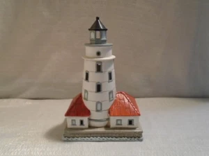 1993 Lefton Historic American Lighthouse Chicago Harbor Illinois 01010 - Picture 1 of 5