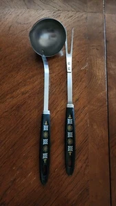 Ustensiles de service vintage en acier inoxydable Androck États-Unis fourchette à viande/bouche RARE - Photo 1/16