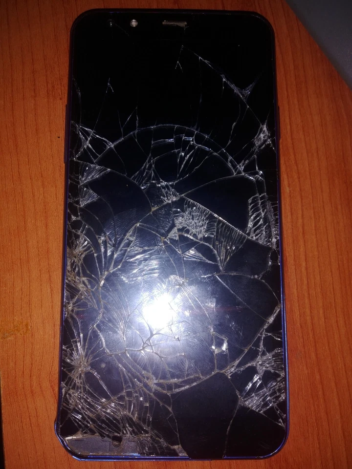 Telefono SmartPhone marca SPC - Imagen 1 de 2