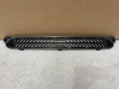 PARAGOLPES DELANTERO REJILLA INFERIOR CENTRAL ORIGINAL CITROEN C4 MK3 2020-2024 Foto 1 de 4