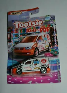MATCHBOX 2020 CANDY SERIES 1/6 - VOLKSWAGEN CADDY DELIVERY TOOTSIE ROLL POP - Picture 1 of 3