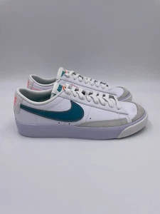 Nike Blazer Low 77' Weiß/Grün Damenschuhe - Bild 1 von 8