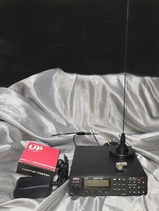 UNIDEN BEARCAT BC 760XLT SCANNER WITH 16" ANTENNA - Zdjęcie 1 z 2