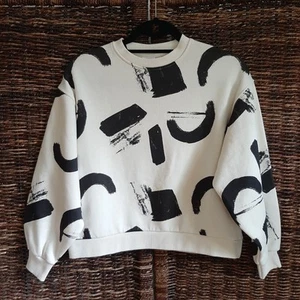 NWT Zara Abstract Print Sweatshirt Girls Kids 10 Black Cream Unisex Comfy NEW - Picture 1 of 7