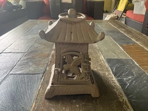 Vintage japanische Kolibri Pagode Gusseisen hängende Laterne Kerzenhalter 6" hoch - Bild 1 von 8
