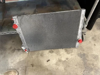 Radiator Main Fits 16-19 BMW X6 1876888 Foto 1 de 4