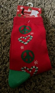 GIRLS PACIFIC LEGWEAR CHRISTMAS SOCKS SIZE 9-3 - Picture 1 of 3
