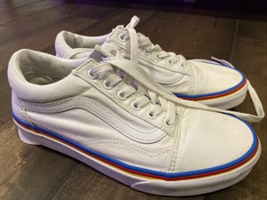 vans white tennis shoes