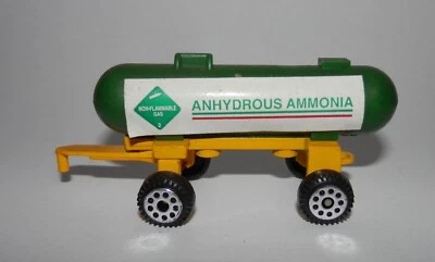 1:64 Anhydrous Ammonia Chemical Green Bodied Cart/Trailer Tank - Image 1 of 3