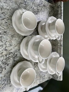 Pfaltzgraff HERITAGE WHITE Set of 4 Coffee Mugs Tea Cups and Saucers EXCELLENT - Bild 1 von 2