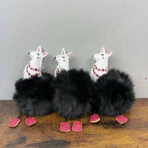 Llama Leisure Plush Keychain Fluffy Black Pom Pom Toy Cute Novelty Gift ✅ - Picture 1 of 4