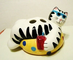 Whimsical Bacova 1994 COCO DOWLEY CAT Toothbrush Caddy Holder - Picture 1 of 9