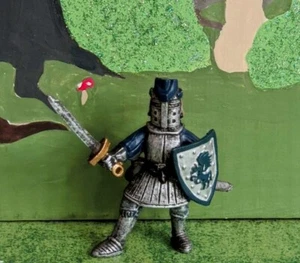 Figura de Caballero en Miniatura para Castle Play Fairy Garden Gnome Garden NUEVA en Paquete - Imagen 1 de 6