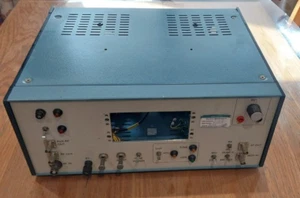 Ex-MOD Interface Box inkl. 16" Instrumentenständer Koffer mit Griffen - Bild 1 von 7