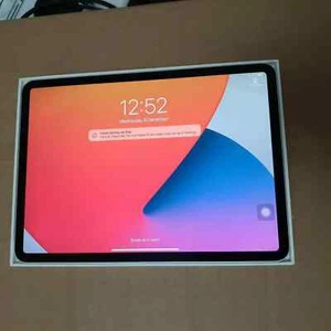 APPLE iPad Pro 11" Wi-Fi 4GB RAM 64GB Silver (3E149B/A)(Touchscreen not working) - Picture 1 of 2