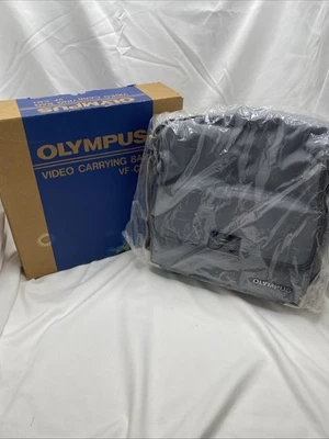NEW VINTAGE Olympus NOS Olympus VF-CB1 CARRYING CASE in the Original Box - Image 1 of 4
