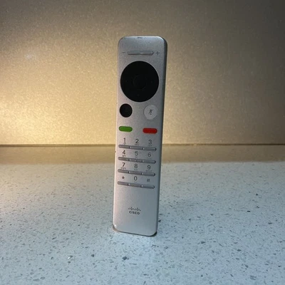 GENUINE Cisco TelePresence Remote Controller Silver CTS-RMT-TRC6 - Image 1 of 4