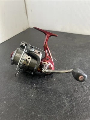 Quantum Nitrous 30 Fishing Reel Maroon & Gray 8 Ball Bearings Works Great!! - Image 1 of 4