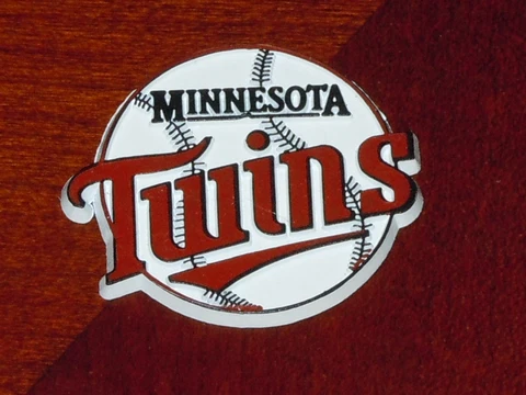 MINNESOTA TWINS Vintage Old MLB RUBBER Baseball FRIDGE MAGNET Standings Board Cover