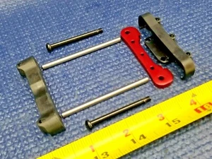 *NEW* ARRMA Mojave 1/7 6s FRONT Hinge Pins Suspension Mount Set 330378 330186 - Picture 1 of 3