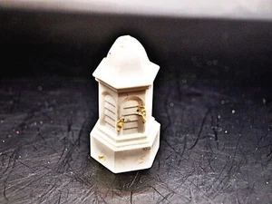 Plasticville O/S Scale School House White Roof Cap - Picture 1 of 1