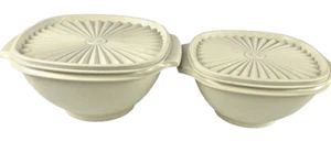 Vintage Tupperware White Round Food Containers Set of Two With Lid 838-14 - Picture 1 of 16