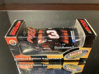Dale Earnhardt #3 GM Goodwrench Plus 1997 Chevrolet Monte Carlo RCCA 25.000 1:64 - Imagem 1 de 3