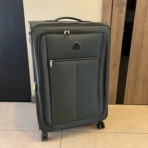 DELSEY PARIS PIN UP 6 4 WHEELS TROLLEY 79 CM WITH EXPANSION PLEAT TSA LOCKS - Picture 1 of 13