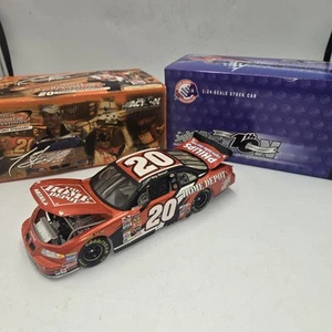 Tony Stewart signiert #20 Home Depot Grand Prix 2002 Winston Cup Championship 1/24 - Bild 1 von 6