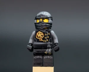 Lego Ninjago Cole Skybound Minifigur aus 70599 - Bild 1 von 4