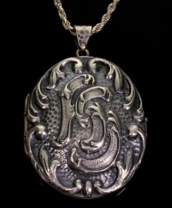 COLLAR MEDALLÓN MONOGRAMA ITALIANO DE COLECCIÓN - Imagen 1 de 6