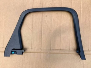Volvo XC60 2023 OEM Rear Inner Door Window Trim Left – Part Number 31407565 - Picture 1 of 4