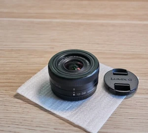 Panasonic LUMIX G VARIO 12-32mm F3.5-5.6 Lens Black (Kit lens, No box) - Picture 1 of 3