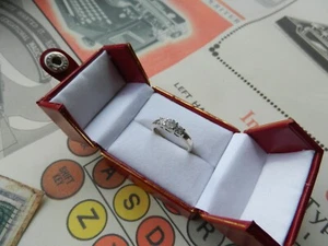 0.65 TCW 1990's Trilogy Engagement Wedding ring 3 Round Cut Diamonds 14 CT Gold - Picture 1 of 22