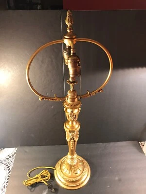 Antique French Gilt Bronze Lamp/ Louis XVI / Circa 1900 / 30 “ High/Table lamp Foto 1 de 4