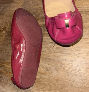 Cole Haan Women's Manhattan Ballet Flat Red Berry Bow on Back (size US 8.5 B) - Picture 1 of 4