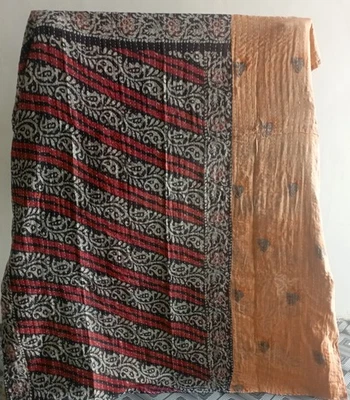 印度手工双码棉 Kantha 被子扔床罩毯子装饰 — 第 1/2 张图片