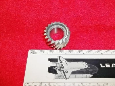 YAMAHA 92 RT100 ACCIONAMIENTO PRIMARIO 19T ENGRANAJE 336-16111-00-00 RT 100 DT100 MX100 jh Foto 1 de 4