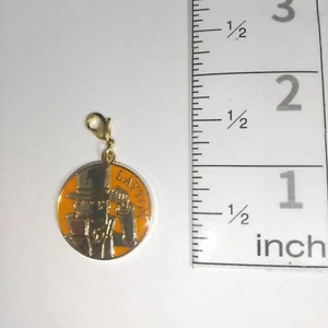 A77338 Professor Layton metal charm - Picture 1 of 4