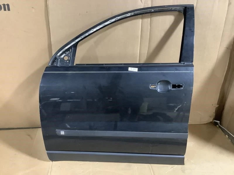 Saturn Outlook XE 2007 2009 puerta delantera izquierda lado del conductor carcasa gris oscuro metálico Foto 1 de 4