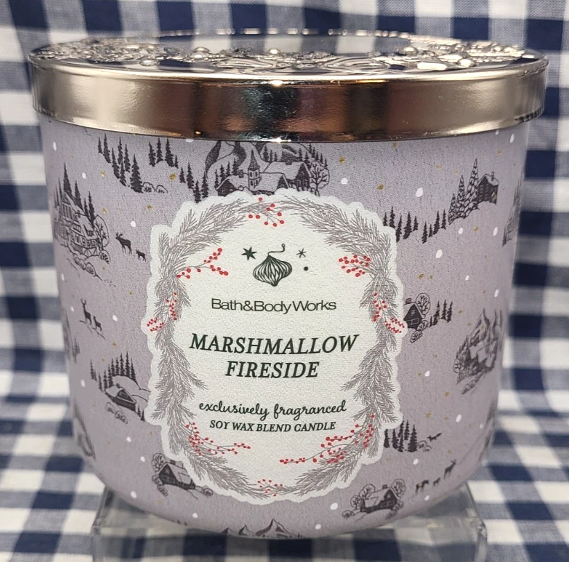 TOTALMENTE NUEVO Marshmallow Fireside Vela de 3 Mechas 25-45 horas 14 OZ Baño y Cuerpo Funciona Foto 1 de 1