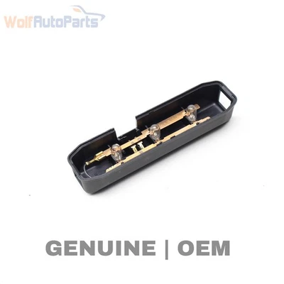 VW JETTA 1986-1992 - Tercera luz de freno trasera bombilla enchufe / soporte 7D0945121 Foto 1 de 4