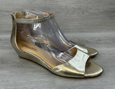 Sandalias de cuña Badgley Mischka Xena para mujer talla 11 metálicas doradas cristal tobillo Foto 1 de 4