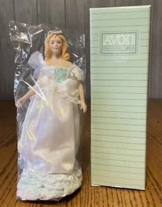 Avon FAIRY PRINCESS bambola di porcellana 9" NOS - Foto 1 di 7