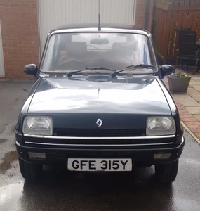 Renault 5TL Mk1 - Picture 1 of 12